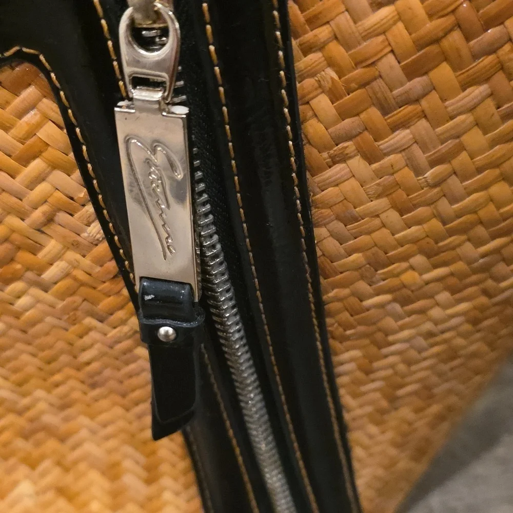 Etienne Collection PRIVEE' Woven And PATENT LEATHER TOTE - Picture 2 of 13